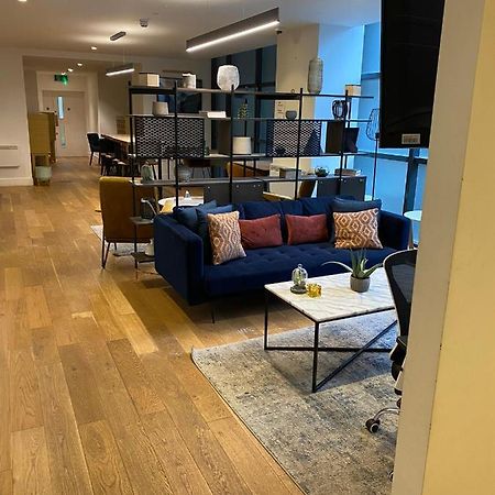 Morden 1 bedroom City- Apt Central stylish living Croydon Buitenkant foto